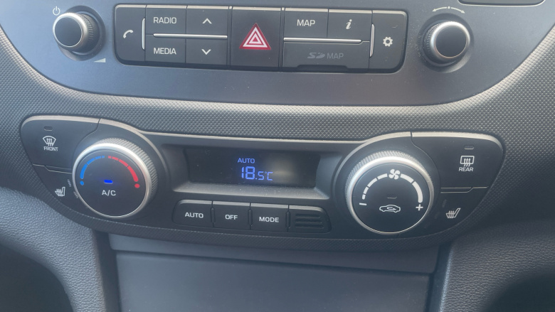 Hyundai i10 1.2 Premium SE 5dr Auto Petrol Hatchback
